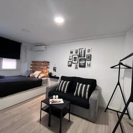 Miniestudio Close Centre
